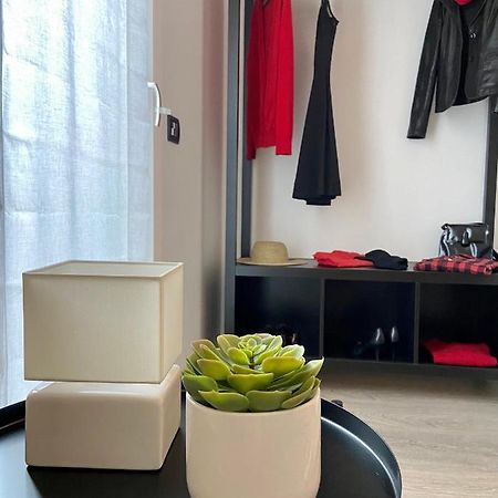 Appartamento Miranda Con Giardino Privato E Pool Dış mekan fotoğraf
