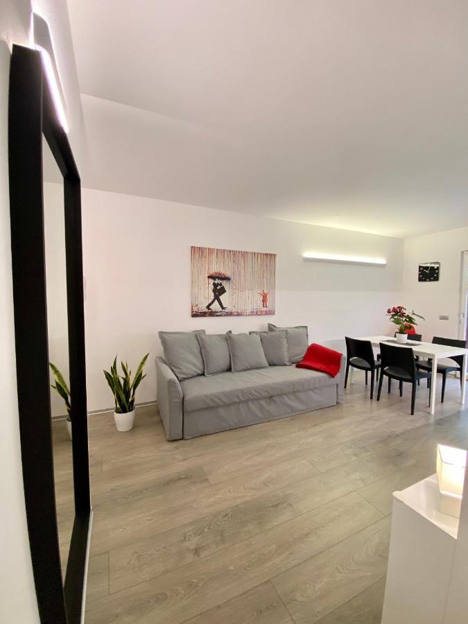 Appartamento Miranda Con Giardino Privato E Pool Dış mekan fotoğraf